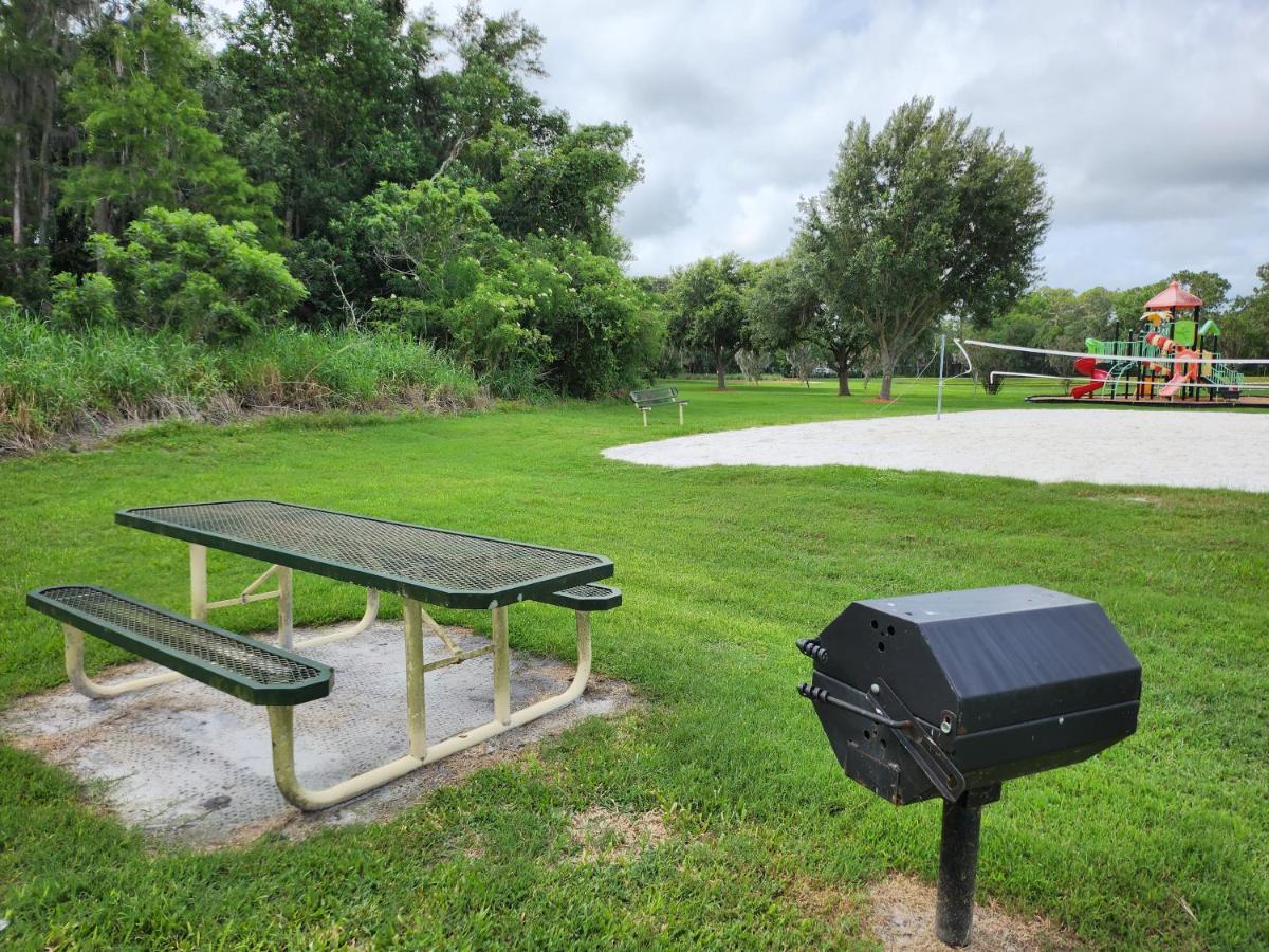 Fully Renovated, Quiet, Spacious Disney Themed Pool Home With Office Kissimmee Exteriör bild