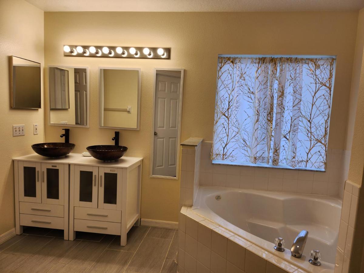 Fully Renovated, Quiet, Spacious Disney Themed Pool Home With Office Kissimmee Exteriör bild